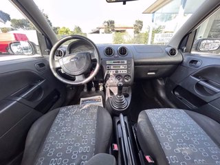FORD Fiesta 1.4 TDCi 5p. Zetec 9