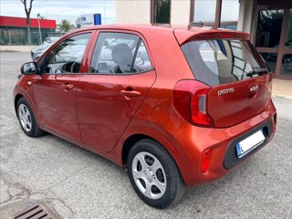 KIA Picanto 1.0 dpi Urban 6